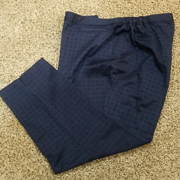 😍Textured tapered Navy Slacks🤗 - Picture 1 of 7